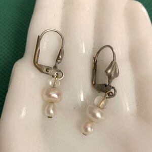 Sterling Silver and Genuine pearl Vintage Earrings